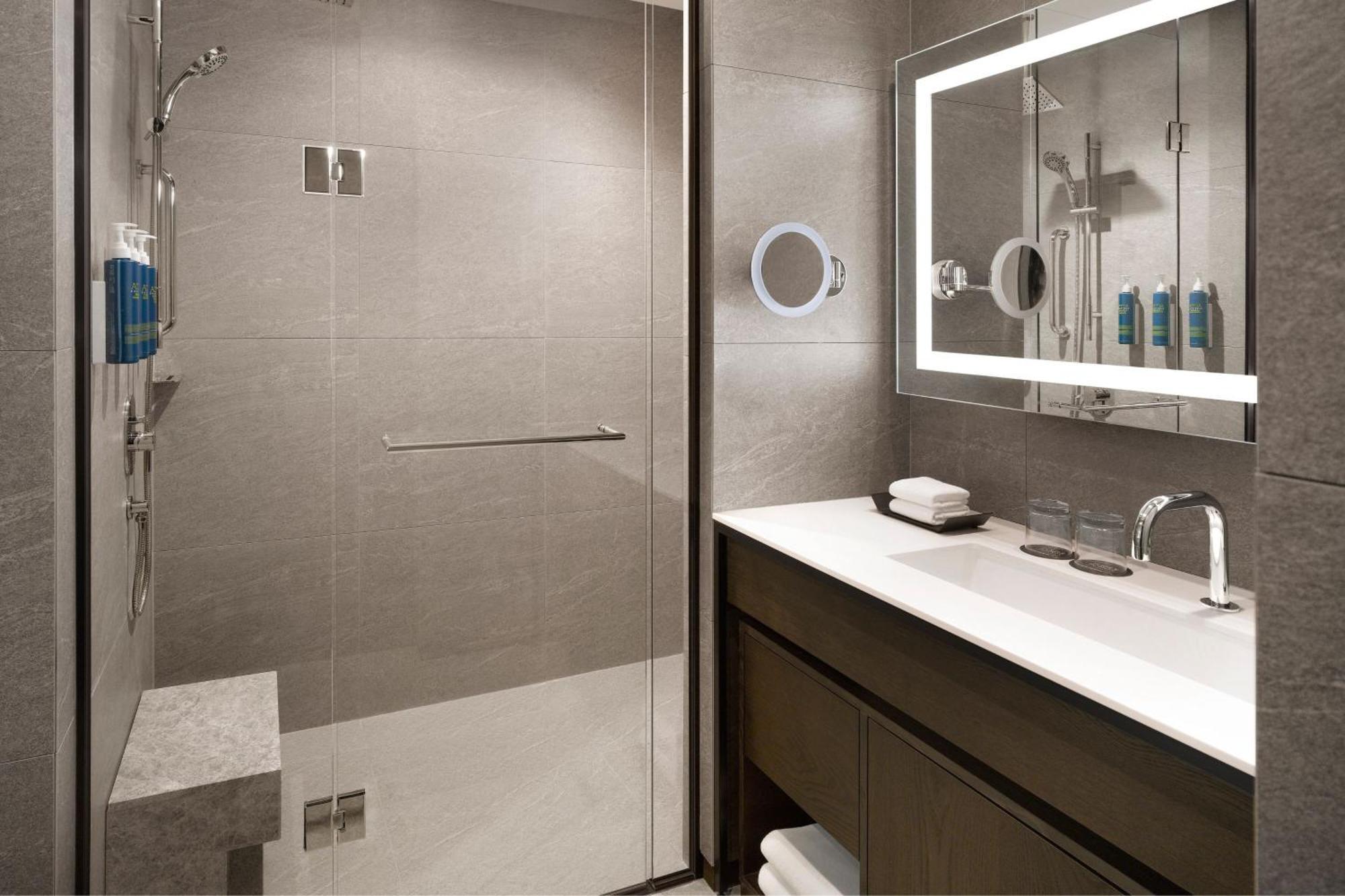 Four Points By Sheraton Suwon Eksteriør billede